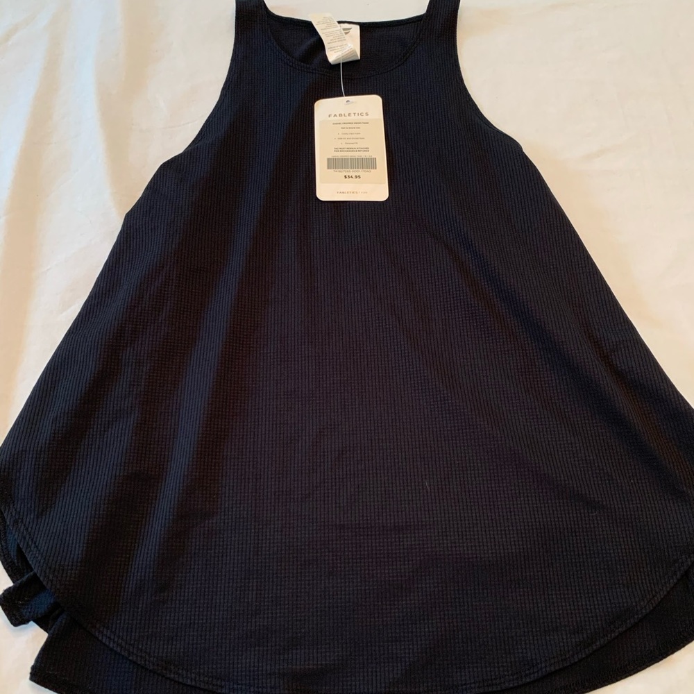 NWT Fabletics Cashel Cropped Swing Tank - Black